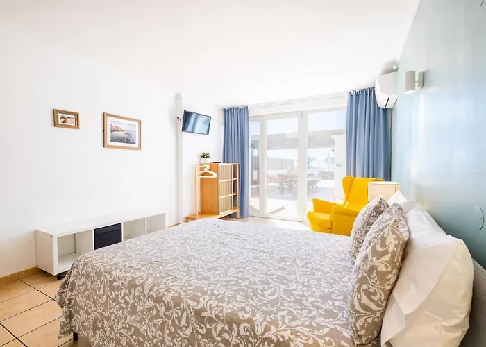 Stunning Terrace With Ocean View דירה אלבופיירה