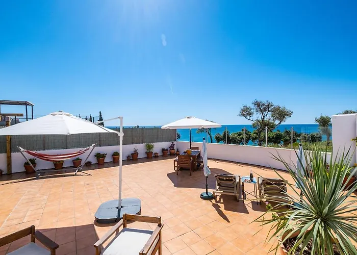 Stunning Terrace With Ocean View אלבופיירה