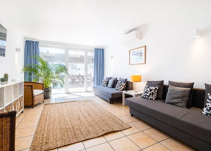 Daire Stunning Terrace With Ocean View