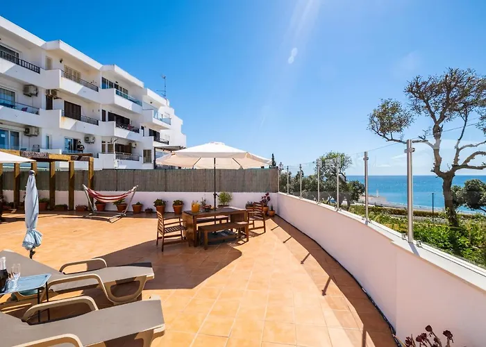 Daire Stunning Terrace With Ocean View