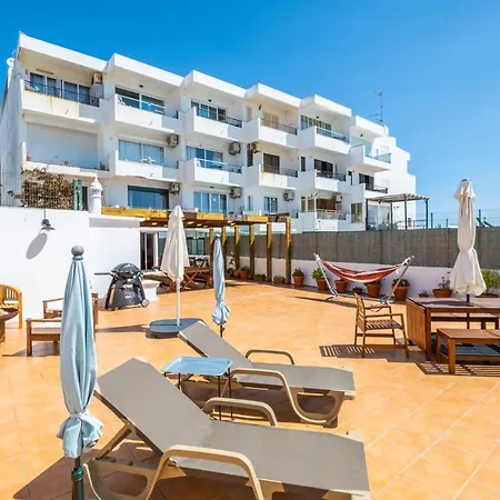 Апартаменты Stunning Terrace With Ocean View